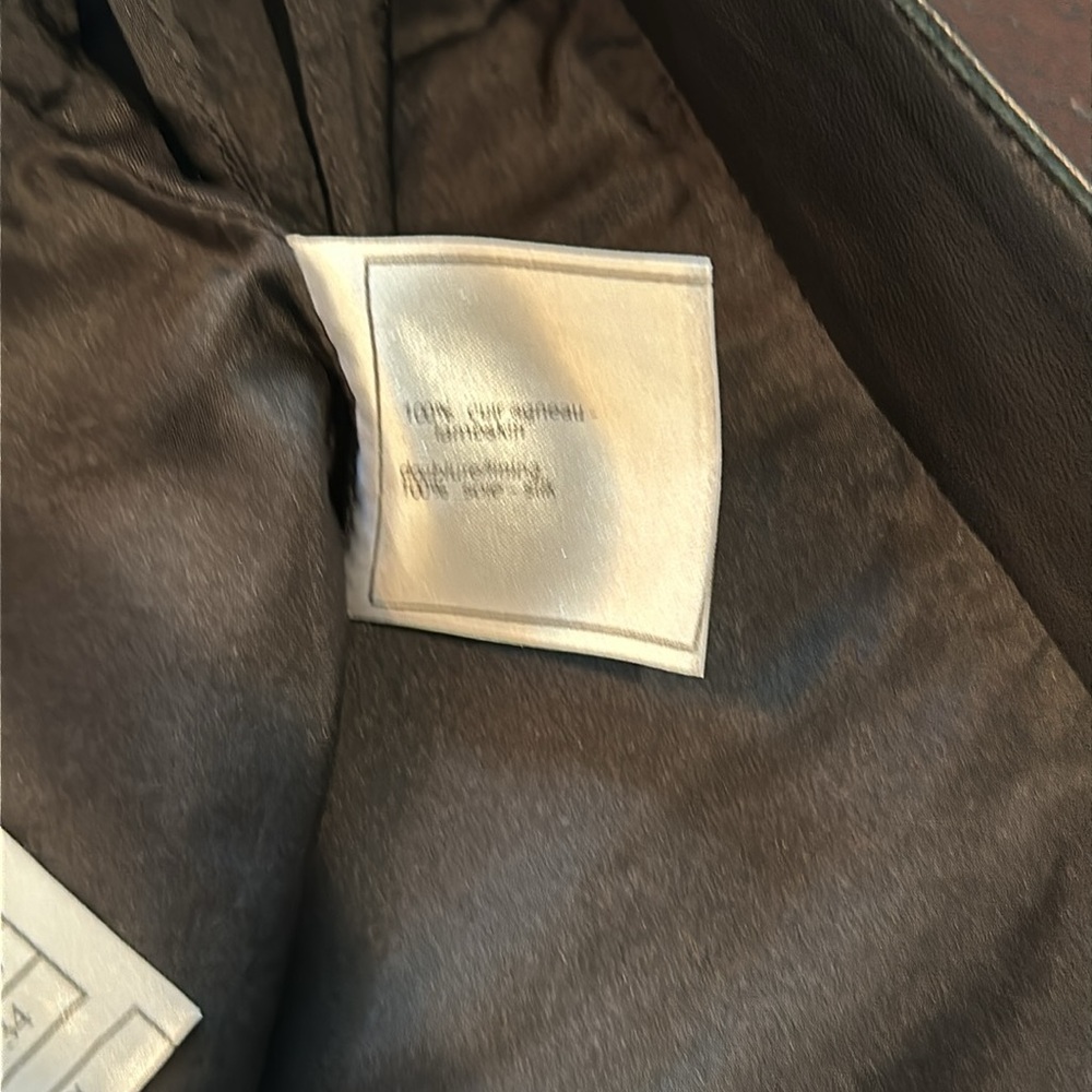 Chanel vintage black leather mini skirt size 34/US size 4. - Picture 8 of 8